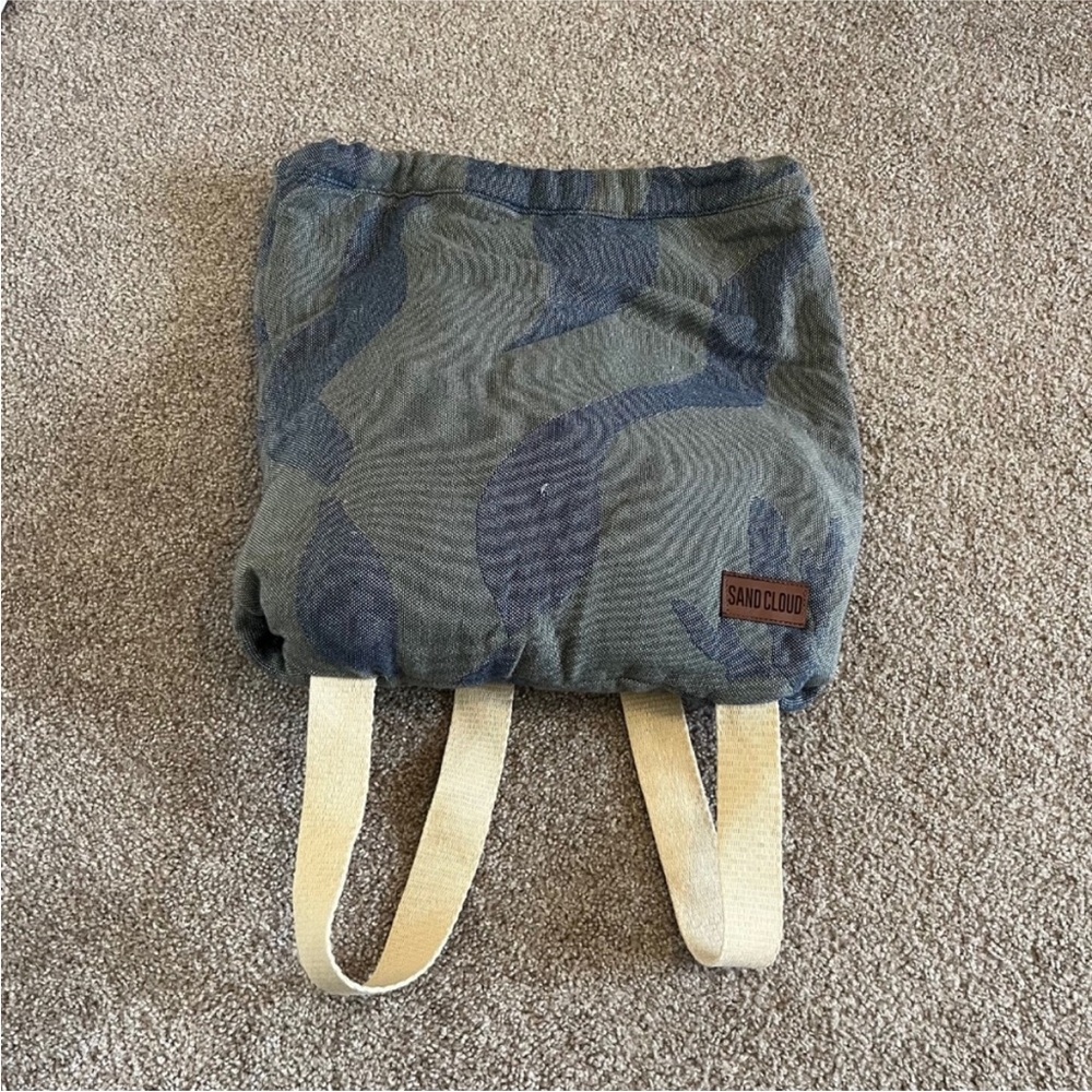 Sand Cloud Pluto bag towel